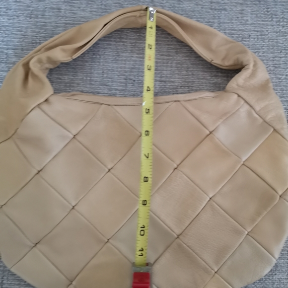 Handbag - Picture 3 of 6